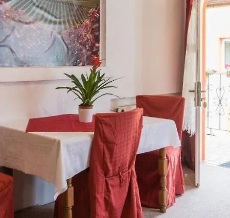 Weinschloesschen Im Weingut Roos Hotel 3*