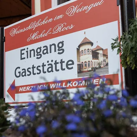 Hotel Weinschloesschen Im Weingut Roos 3*