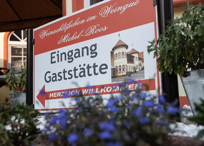 Hotell Weinschloesschen Im Weingut Roos 3*