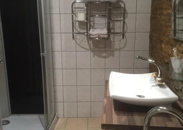 Hotell Weinschloesschen Im Weingut Roos